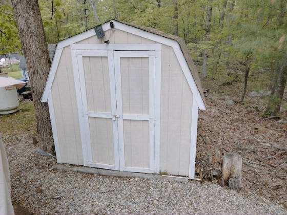 1047shed.jpg