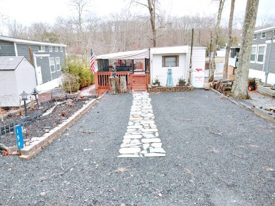 386svdriveway.jpg